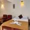 Morjim Sunset Guesthouse- Apartments with Kitchen & AC Rooms
