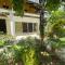 Pura Vida Boutique Apartments
