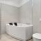 Architectural gem at Nøstet with bathtub and balcony - 卑尔根