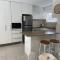 Coastal Luxe On Hastings St - 2 Bedroom