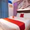 RedDoorz @ Melbourne Suites Makati