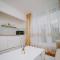 Gold Luxury Apartment