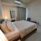 By The Sea Cozy Beachfront Home Side Seaview333A