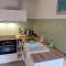 mini loft Lido with own sunny & private garden