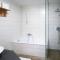 AlpenLuxus presents ALPENGONDEL Suite - Balcony & Car park - كرامساش