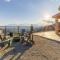 Summit House Joshua Tree Iconic Mountain Estate with Spa Ping-Pong Pool Table Fire Pit - Yucca Valley