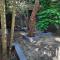 Ferns Villa, 2BHK fully furnished independent house with AC, garden, on premise parking, for large groups, kulshekar, mangalore