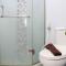 Comfort Studio Apartment at Metropark Condominium Jababeka By Travelio - بيكاسي