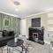 Stylish House in Bracknell - Garden - Games room - براكنيل