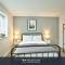Ironbridge Townhouse with Roof Terrace and Parking