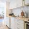 Marina Magic 2 Bed, 2 Bath Apt Stunning Views
