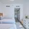 Luxury Royal Bay Beachfront Apartments by GLOBALSTAY