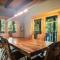 Modern Rustic Hideaway - سيفيرفيل