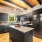 Modern Rustic Hideaway - سيفيرفيل