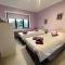 WILLOW RIDGE - a large country house with 3 rental rooms - Clutton
