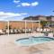 Stellar Location Access To Pool Hot Tub And More
