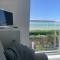 On the Beach! Stunning, newly refurbished, beach-house - Rustington