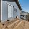 Water Views and Decks Spacious La Grange Retreat - La Grange