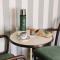 Le Petit Pali Brentwood