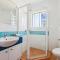 Oceanside Apartment with Views of Yaroomba Beach