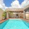 Les Villas Jasmin Standing Piscine Chauffée Jacuzzi 5 Ch 14 Pers Les Villas Jasmin Standing Piscine Chauffée Jacuzzi 5 Ch 14 Pers