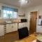 Parr Cottage at Snape Castle Mews - 比代尔