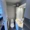Central Apt w Parking possibility, Netflix & Near Attractions