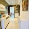 Private rooms in 3 bedroom apartment SKYNEST Homes marina pinnacle