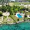 Mactan Newtow Enjoy Family Staycation - Punta Engaño