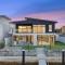 Ultimate Luxury on the waterfront