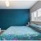 Tallets Apartment with Balcony & Parking - 图克斯伯里