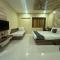 The Tripti Hotel & Banquets