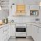Nice Home In Frøstrup With Kitchen - Lild Strand