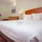 Service Plus Inns and Suites Calgary