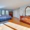 6 Mi to Beach Home with Deck in Brewster! - 布鲁斯特