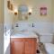 6 Mi to Beach Home with Deck in Brewster! - 布鲁斯特