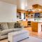 4 Mi to Beach Keaau Retreat with Relaxing Porch! - 凯阿奥