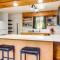 4 Mi to Beach Keaau Retreat with Relaxing Porch! - 凯阿奥