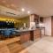 Stylish 3-Level Penthouse with Private Rooftop - Мехико