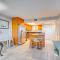 Scenic Balcony and Beach Access Hudson Condo - هدسون