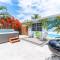 Ventur Tropical w Hot Tub Close to Beach