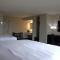 Boarders Inn and Suites by Cobblestone Lamar Missouri