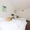 Modern New 3BR Townhouse with Free Parking