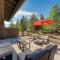Luxe All-Season Retreat by AvantStay Prime Location Near Skiing