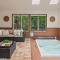 The Boulder Inn by AvantStay Indoor Hot Tub Game Room Outdoor Fire Pit