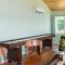 The Lake Life by AvantStay Lakefront View Hot Tub