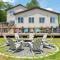 The Lake Life by AvantStay Lakefront View Hot Tub