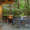 The Four Seasonal by AvantStay Hot Tub Spacious Deck Fire Pit