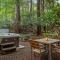 The Four Seasonal by AvantStay Hot Tub Spacious Deck Fire Pit