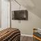 Inn the Poconos by AvantStay Private Lake Access Enclosed Hot Tub